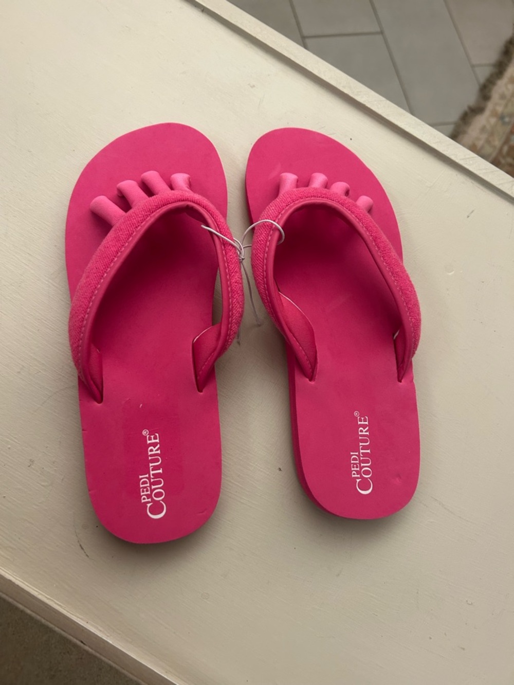 Flops pedi Couture pink flips Large (see measurements) like new
